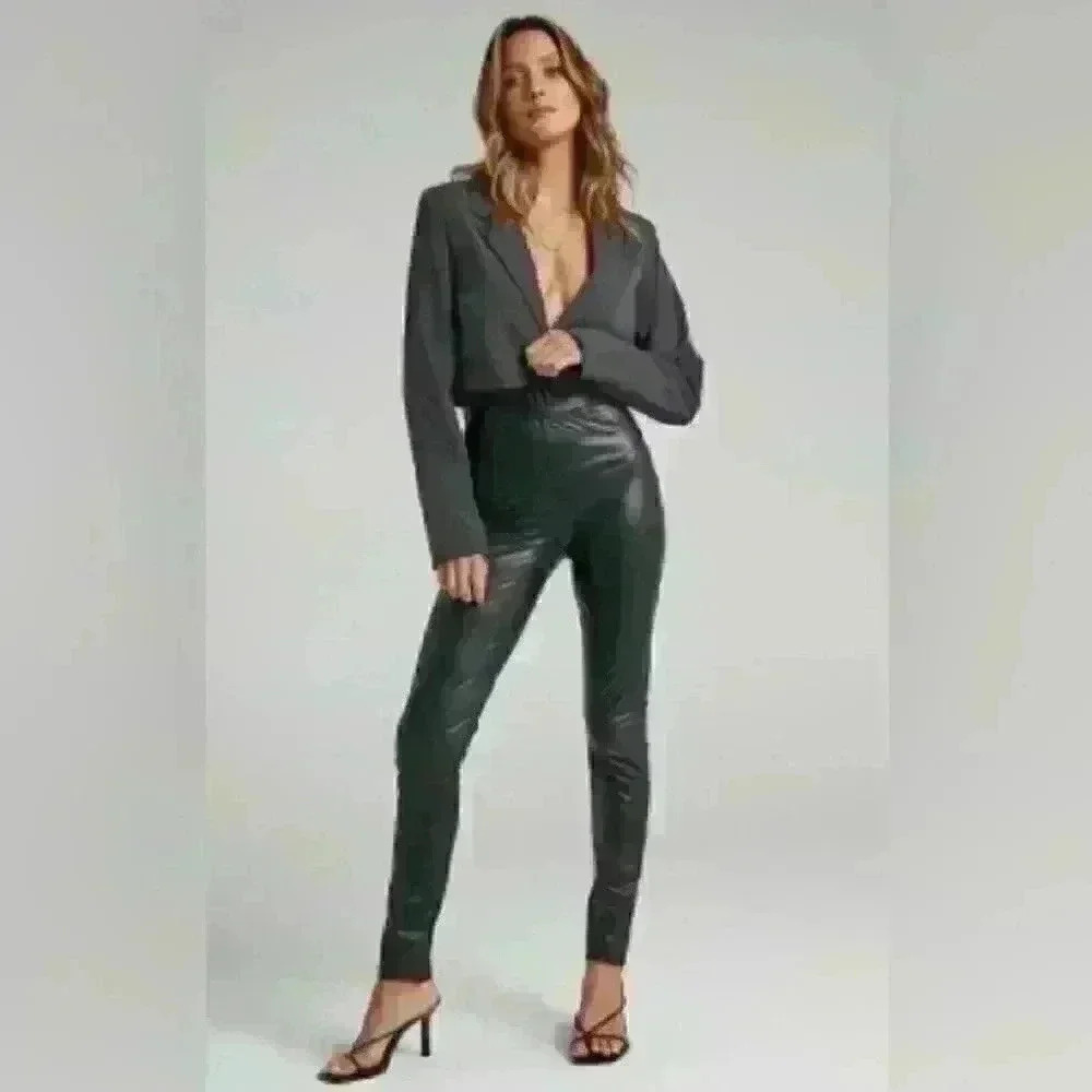SINEAD PANTS IN BLACK LEATHERETTE